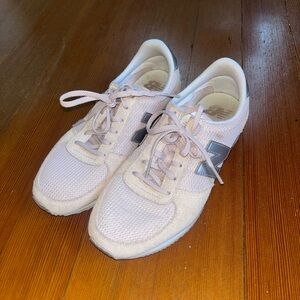 Light pink new balances